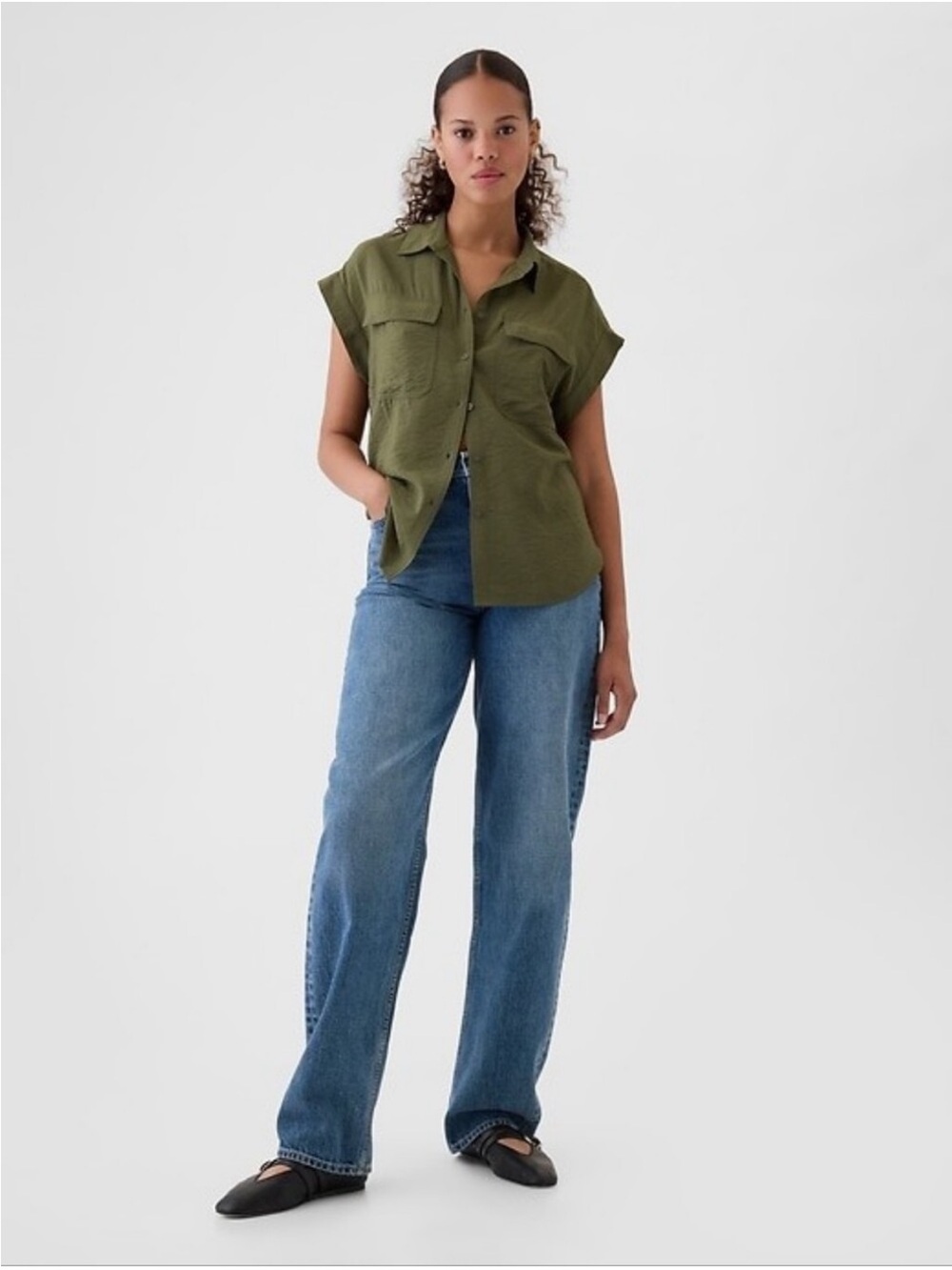 GAP short sleeve utility shirt. Size XXL.